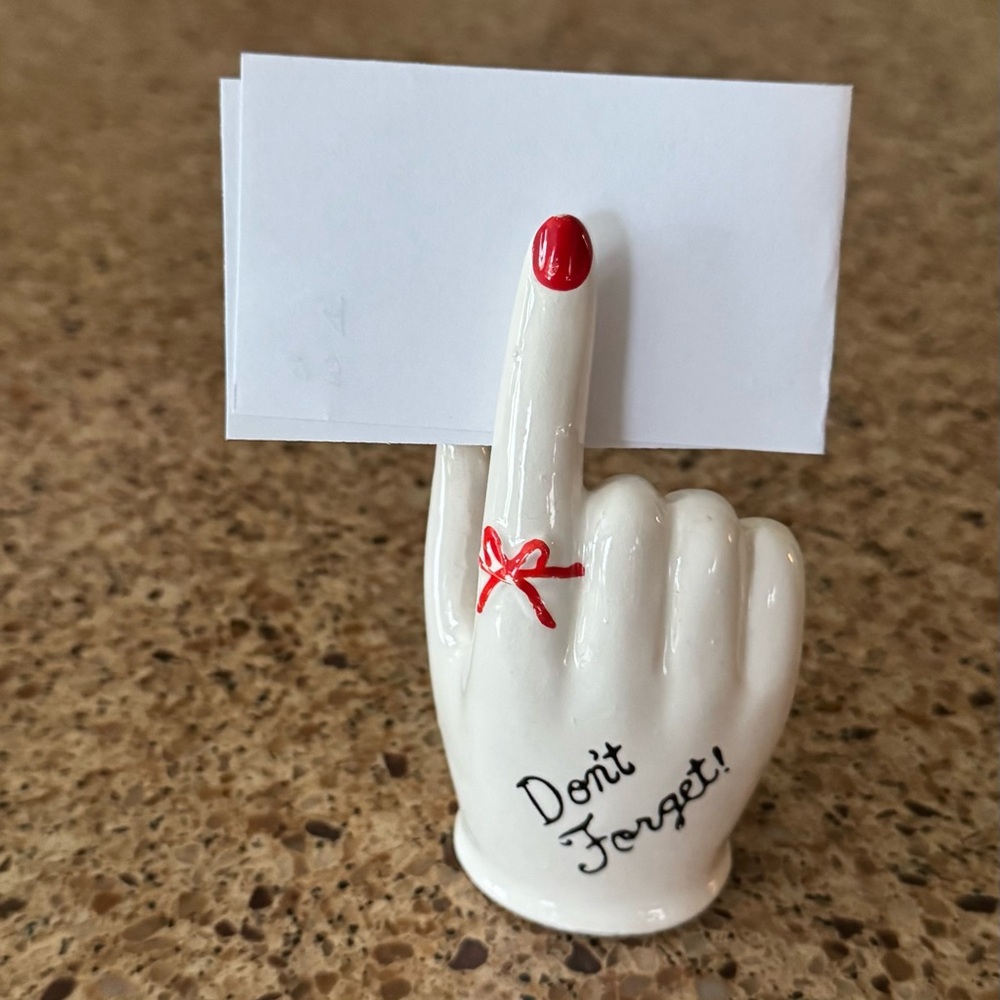 Vintage porcelain hand memo holder made in Japan (Don't Forget).